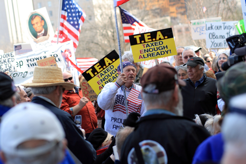 Tea_Party_Protest,_Hartford,_Connecticut,_15_April_2009_-_028.jpg